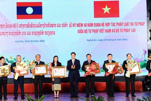 繼續鞏固發展越老司法部門全面合作關係