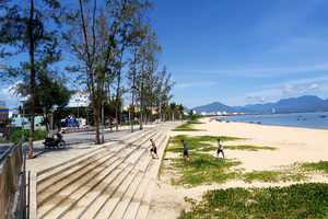 何溪沿海公園已竣工並投入使用。