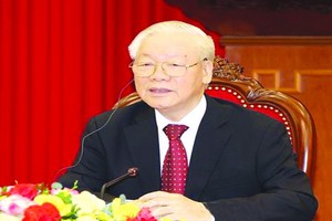 阮富仲總書記與印尼總統電談