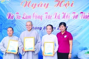 尼師做社會慈善工作活動