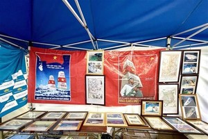 越南維護海洋島嶼主權在展銷會的展位。