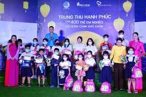 第七軍區關照孤兒與清貧少兒