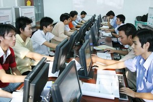 2021-2030階段，按國際標準定向提高本市普通教育學生的信息學能力、知識與技能。