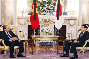 越南國家主席阮春福與日本首相岸田文雄進行會晤。