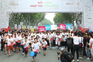 在新冠疫情前舉辦的 “為了心臟而跑”活動吸 引眾多熱心人士參加。