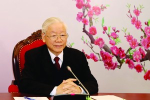 黨中央總書記阮富仲向向全國同胞、戰士和僑胞以及國際友人拜年。