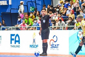 ５人制足球裁判员黄原成