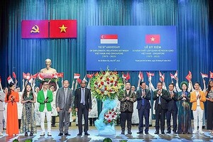 本市庆祝越新建交 50 周年纪念