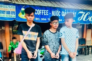 阮德善、武智才、陈德辉（从右至左）。