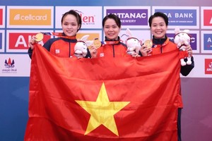 越南空手道女子团体出色夺金