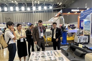 本市配套工业产品有很多机会参与全球供应链。