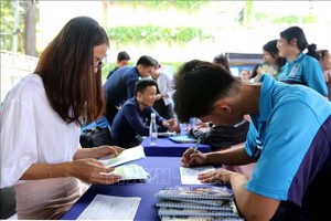 辅助企业与劳动者春节对接