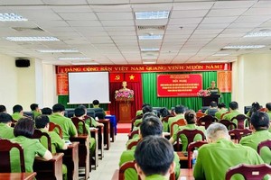 未确定国籍越裔获签发身份证书