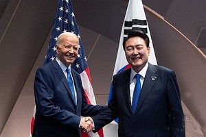 韩美首脑商定实施核力量