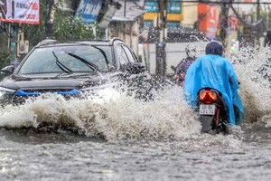 热带低气压加强成台风慎防强降雨