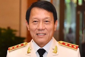 党中央执委会补选党中央委员、中央公安党委书记、公安部长梁三光上将。