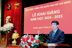 胡志明国家政治学院开学典礼举行