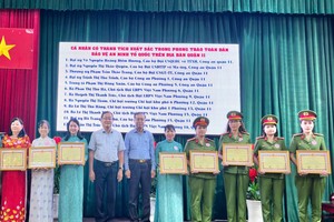 妇女积极参加全民捍卫祖国安全运动