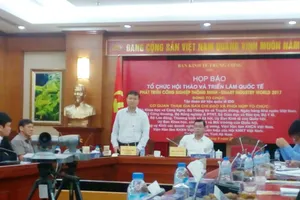 Quang cảnh cuộc họp báo