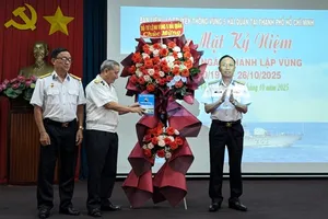 Kỷ niệm 50 năm ngày thành lập Vùng 5 Hải quân