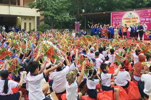 "Ngày hội Trăng rằm tuổi thơ" tại xã vùng sâu Bàu Trâm