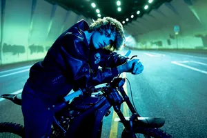 Justin Bieber trở thành nghệ sĩ solo trẻ nhất có 100 bài hát trong Billboard Hot 100 