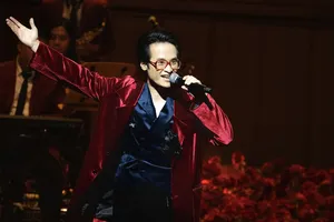 Hà Anh Tuấn ra mắt 8 ca khúc mới tại Live concert “Sketch A Rose”
