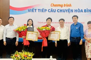 Tuyên dương các nghệ sĩ sáng tác, quảng bá ca khúc "Viết tiếp câu chuyện hòa bình"