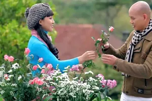 Phan Đinh Tùng “khoác áo mới” cho ca khúc “karaoke quốc dân” Ngồi bên em