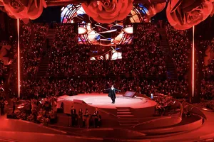 Hà Anh Tuấn dành 1 tỷ đồng hỗ trợ bệnh nhân ung thư về quê dịp tết