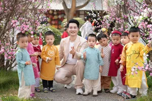 Ra mắt ca khúc “Cùng vui xuân đi”