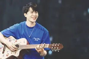 Anh Tú Atus "chào sân" Bính Ngọ 2026 rộn ràng với 3 ca khúc 