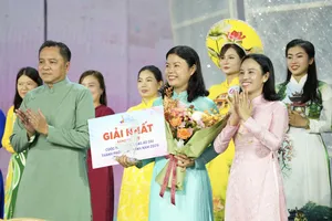 Đội “Vàng son tên Bác” đoạt giải nhất Cuộc thi Duyên dáng Áo dài TPHCM 2026
