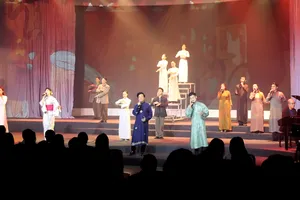 Đêm nhạc “Nối vòng tay lớn” sẽ đến Singapore