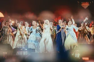 Hơn 7.000 khán giả hòa cùng Concert “Giữa một vạn tour”