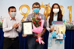 Bìa Giai phẩm Sài Gòn Giải Phóng Xuân Tân Sửu 2021 đoạt giải ba