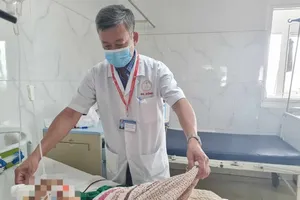 Podcast tin nóng: Một học sinh bị đạn bắn vào đầu