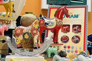 Độc đáo bộ sưu tập ngựa gốm "3 thế hệ" 