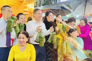 Chợ hoa Tết Bình Đông 2026 với nhiều cây trái độc đáo