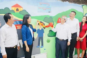 Khánh thành “Đường cờ Tổ quốc” ở xã Nhà Bè