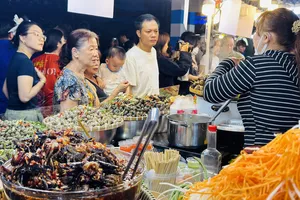 “Trạm tiếp vị Sài Gòn” khai hội, quy tụ 45 gian hàng ẩm thực