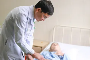 Phẫu thuật cấp cứu thành công cho cụ ông đã 101 tuổi