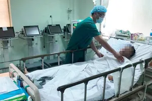 Cứu sống bệnh nhân u nang màng tim “khủng” 