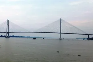 Cầu Cao Lãnh, nơi em T. để lại giấy tờ và mất tích sau đó