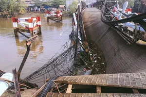 Cầu Long Kiển bị sập được khắc phục xong trước Tết Nguyên đán 2018