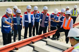  Đoàn Ủy ban Kinh tế Quốc hội khảo sát thực tế tuyến metro Bến Thành - Suối Tiên