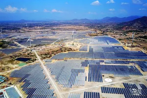 Trungnam Group được  tỉnh Ninh Thuận chọn đầu tư tổ hợp hạ tầng truyền tải điện tại  Ninh Thuận. Ảnh: QUỐC BẢO