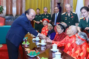 Đảm bảo đời sống gia đình người có công, gia đình chính sách bằng hoặc cao hơn mức bình quân chung