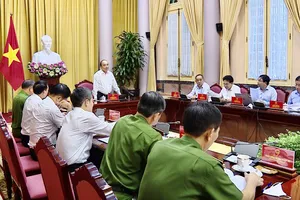 Chủ tịch nước Nguyễn Xuân Phúc làm việc với Thường trực Hội đồng Tư vấn đặc xá