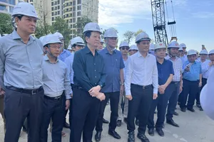 Đường Vành đai 3 TPHCM: Lo thiếu cát đắp nền và vật liệu xây dựng